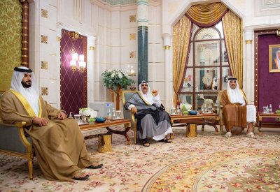 نيابة عن جلالة الملك المعظم.. سمو الشيخ ناصر بن حمد يشارك في اللقاء التشاوري لقادة دول مجلس التعاون