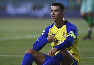 انتقام أم استثمار؟.. رونالدو يخطط لشراء لصحيفة هاجمته مرارا