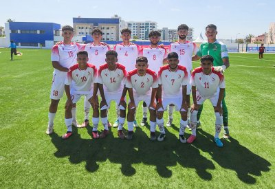 الاحمر المدرسي يخسر في الوقت القاتل أمام شقيقه السعودي