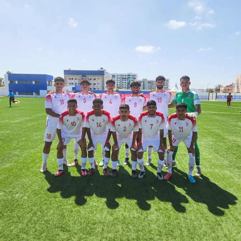 الاحمر المدرسي يخسر في الوقت القاتل أمام شقيقه السعودي