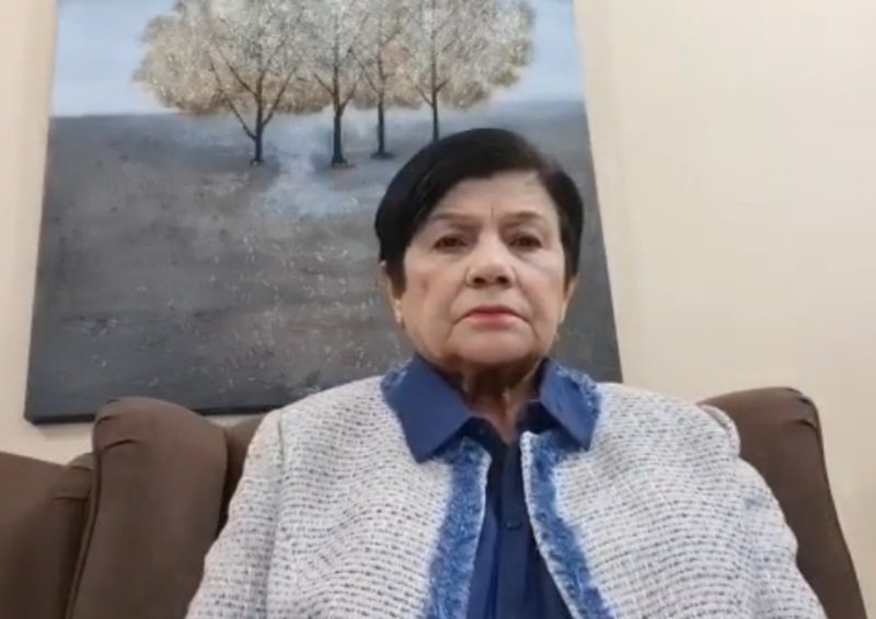 كلثوم أمين تقدم ورشة في مهرجان مسرحي بالجزائر