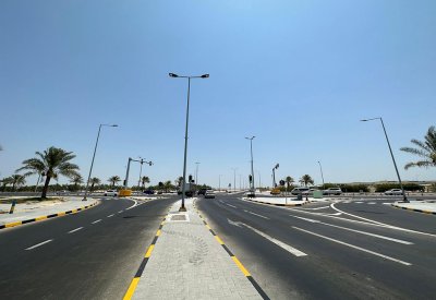 "الأشغال": الانتهاء من أعمال مشروع توسعة وتطوير تقاطع الإشارة الضوئية على شارع الشيخ سلمان