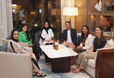 وزيرة السياحة تناقش استعدادات استضافة البحرين لحدث السياحة الفاخرة "Connections Luxury"