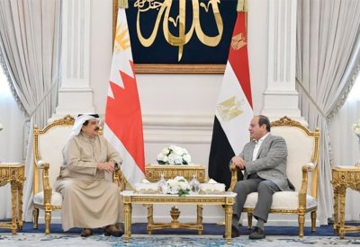 بالصور: جلالة الملك المعظم يلتقي بأخيه فخامة الرئيس المصري