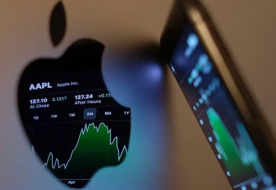 "أبل" تخسر 130 مليار دولار من قيمتها في ليلة واحدة.. ماذا حدث؟