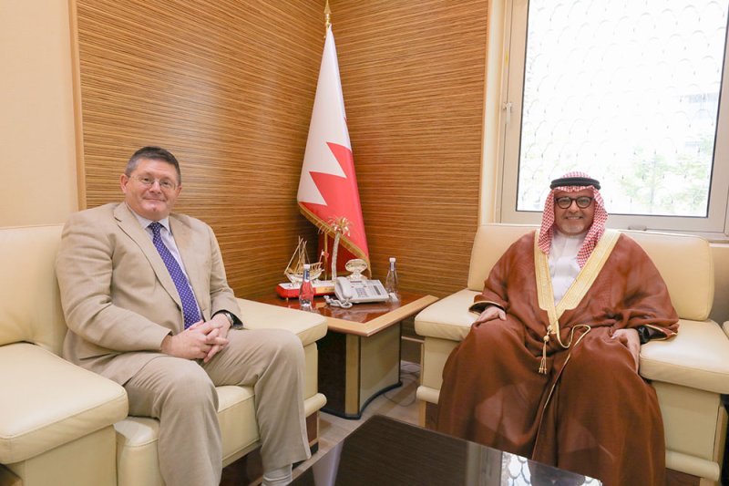 نائب رئيس المجلس الأعلى للقضاء يستقبل السفير البريطاني بمناسبة انتهاء فترة عمله