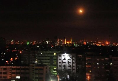 الدفاع السورية: 4 قتلى في قصف إسرائيلي على محيط دمشق