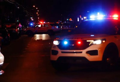 جثة ببرميل يطفو على سطح بحيرة.. انكشاف خيوط جريمة غامضة