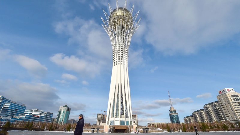 كازاخستان تبحث مع موانئ أبوظبي مشروعا مشتركا للشحن