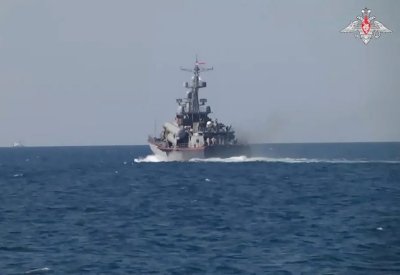 مستشار زيلينسكي: سفن روسيا بالبحر الأسود أهداف مشروعة