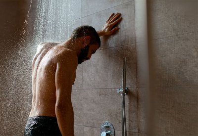 علامة مبكرة للخرف يمكن رصدها أثناء الاستحمام