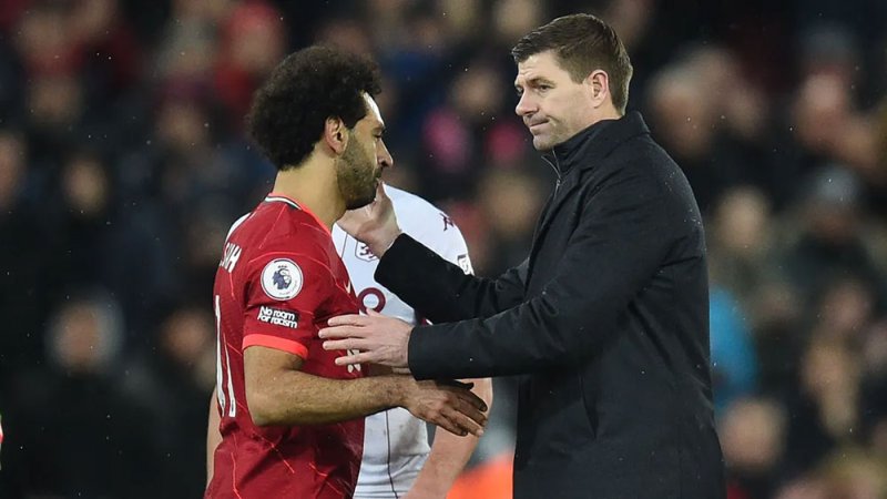 جيرارد يكشف رأيه بفكرة انتقال محمد صلاح إلى نادي الاتفاق