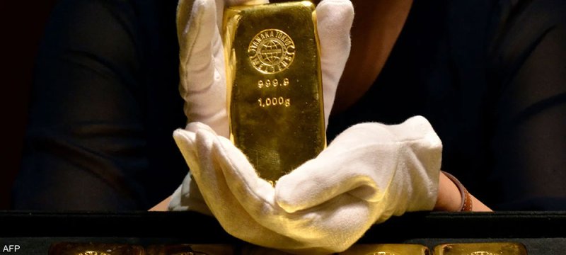 الذهب يرتفع من أدنى مستوياته في شهر بعد انخفاض الدولار