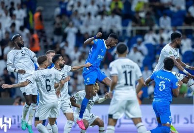 الهلال يهزم النقص والشباب ويتأهل لملاقاة النصر في النهائي