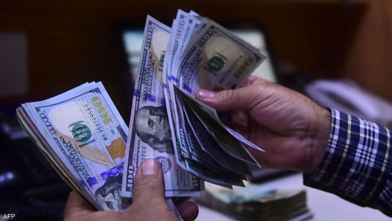 الدولار مستقر وسط ترقب لبيانات التضخم في أميركا
