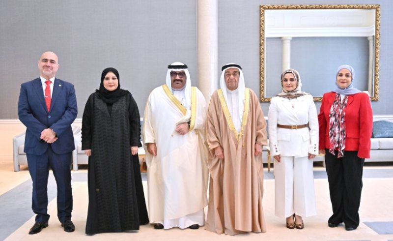 سمو الشيخ محمد بن مبارك آل خليفة يستقبل وزير التربية والتعليم