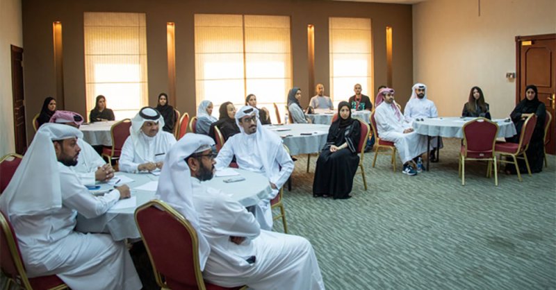 وزارة الإعلام تعقد ورشة عمل (إدارة الضغوط في بيئة العمل) بالتعاون مع مركز بتلكو لرعاية حالات العنف الأسري
