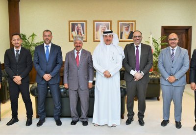 وزير العمل يؤكد أهمية الشراكة المجتمعية لتعزيز السلامة والصحة بمواقع الانتاج