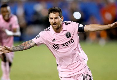 ميسي لا يتوقف.. قاد إنتر ميامي لنصف نهائي كأس الرابطتين