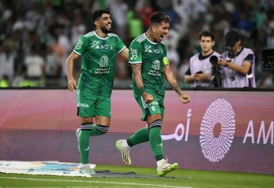 صحف العالم تتغنى بفيرمينو: وجه تحذيراً لرونالدو وبنزيمة