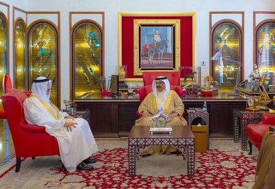 جلالة الملك المعظم يستقبل رئيس مجلس أمناء مركز الملك حمد العالمي للتعايش السلمي