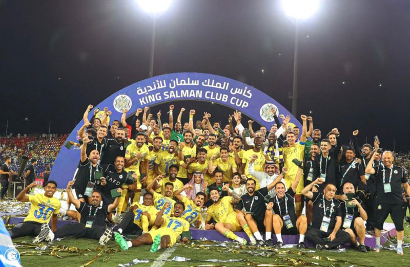 فوز النصر حديث الصحف العالمية
