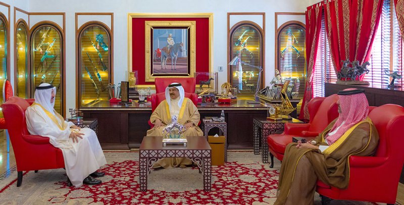 جلالة الملك المعظم يستقبل رئيس مجلس أمناء مركز الملك حمد العالمي للتعايش السلمي
