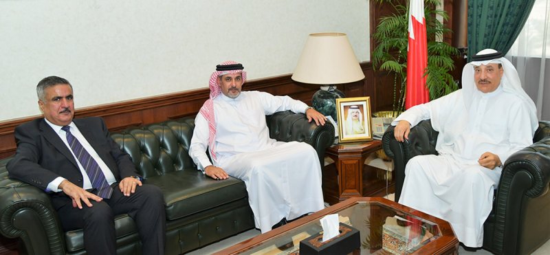 وزير العمل يشيد بمساهمة الشركات الخاصة في استقطاب وتأهيل المواطنين 