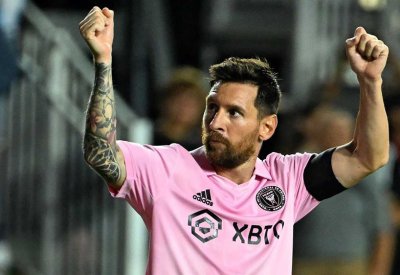 ميسي يتألق.. ويقود إنتر ميامي إلى نهائي كأس الرابطتين