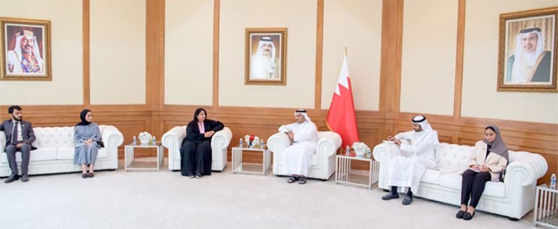 وزير الإعلام: مشاركة الشباب في البرامج والمبادرات الوطنية تعكس الرؤية الوطنية لجلالة الملك المعظّم