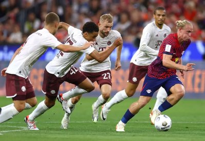 بايرن يبدأ مهمة "السيطرة" على الدوري الألماني بلقاء بريمن