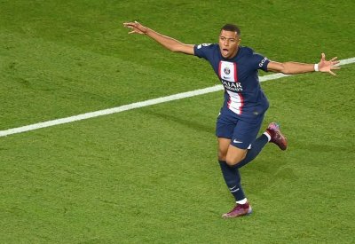 "ذعر" في ريال مدريد.. مبابي "سيغدر" بالرئيس بيريز