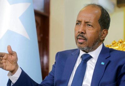 الرئيس الصومالي يؤكد مواصلة مساعيه لتحرير بلاده من الإرهاب ومحاربة الفساد