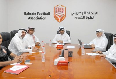 لجنة الحكام بالاتحاد البحريني لكرة القدم تعقد اجتماعها الأول