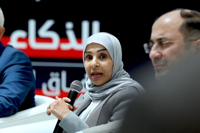 رئيس الشؤون الأكاديمية المشارك بالجامعة الامريكية: نسعى لتطوير مناهجنا بما يخدم الذكاء الاصطناعي