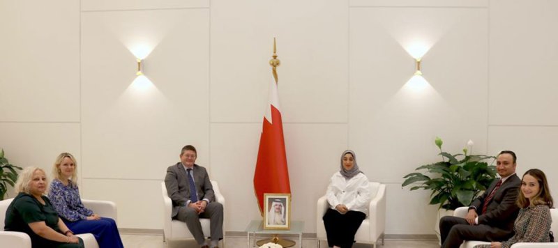 وزيرة السياحة تجتمع مع سفير المملكة المتحدة بمناسبة انتهاء فترة عمله