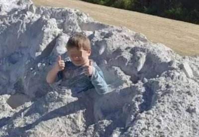 الصورة الأخيرة.. نهاية مأساوية لطفل لعب بـ"المسحوق الخطير"