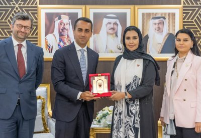 البحرين تحرص على ترسيخ علاقاتها الدولية وبناء الشراكات الدبلوماسية الداعمة لتحقيق الأهداف التنموية