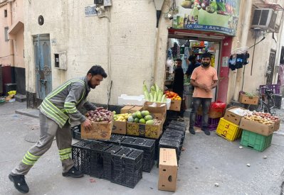 للحد من ظاهرة الباعة الجائلين.. أمانة العاصمة تصادر 25 شحنة