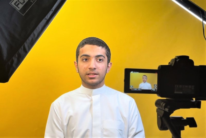 الموهوب رضا الصفار يقدم برنامج يوتيوب عن مهارات القرن 21