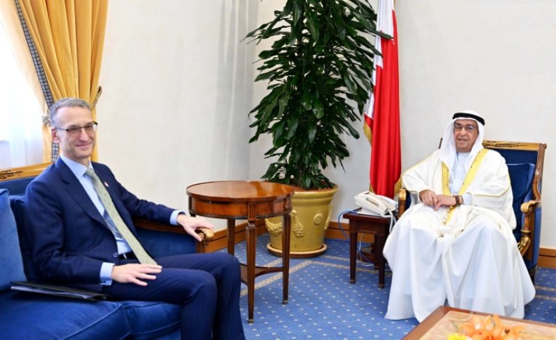 سمو الشيخ محمد بن مبارك آل خليفة يستقبل سفير الولايات المتحدة الأمريكية لدى مملكة البحرين