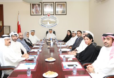لجنة المدن الصحية بمحافظ العاصمة تبحث الخطة الزمنية لتنفيذ البرنامج