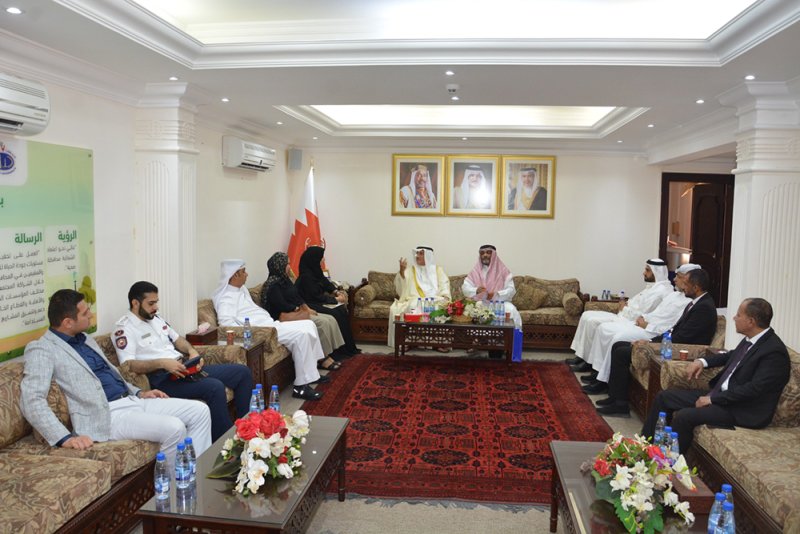 محافظ الشمالية يستقبل عددا من الأهالي في مجلس المحافظة الأسبوعي
