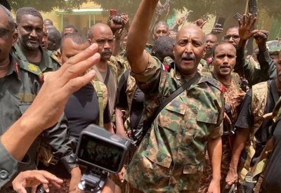 السودان.. غارات جوية في الخرطوم وقصف مدفعي في أم درمان