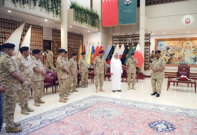 القائد العام لقوة دفاع البحرين يستقبل عدد من كبار ضباط قوة دفاع البحرين‎