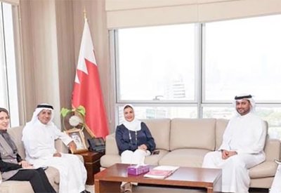 الأمين العام للتظلمات تستقبل المدير العام للشؤون القانونية و حقوق الإنسان بوزارة الخارجية