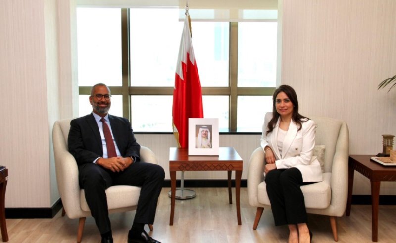 الرئيسة التنفيذية لهيئة تنظيم سوق العمل تستقبل رئيس بعثة المنظمة الدولية للهجرة في البحرين