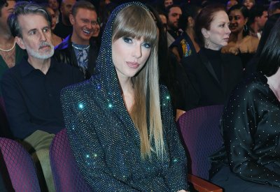 تايلور سويفت برأس قائمة MTV Videos Music Awards
