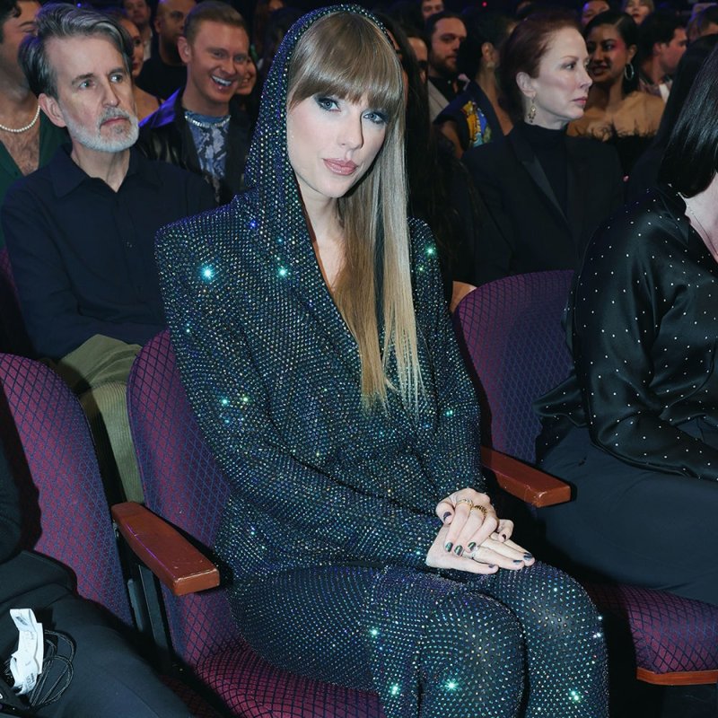 تايلور سويفت برأس قائمة MTV Videos Music Awards