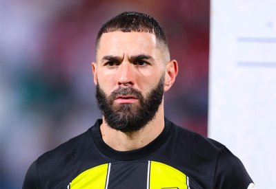 قبل كلاسيكو الهلال.. إصابة بنزيمة تؤرق بال الاتحاد